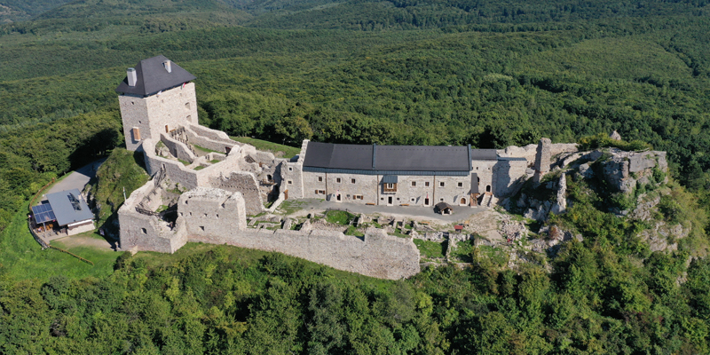 Regéci vár és látogatóközpont